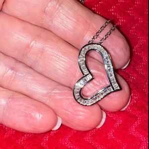 - - 💝Sparkly Baguette Zircon  Heart Necklace